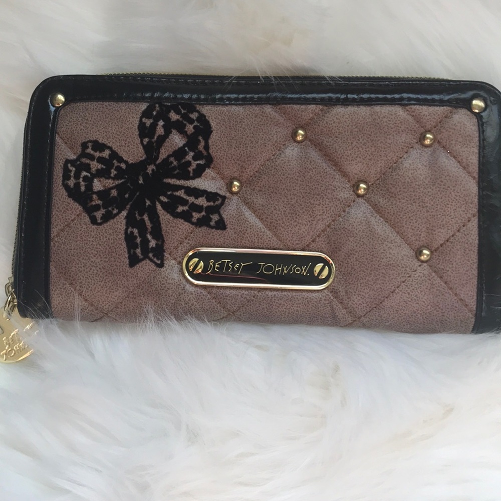 Betsey Johnson wallet